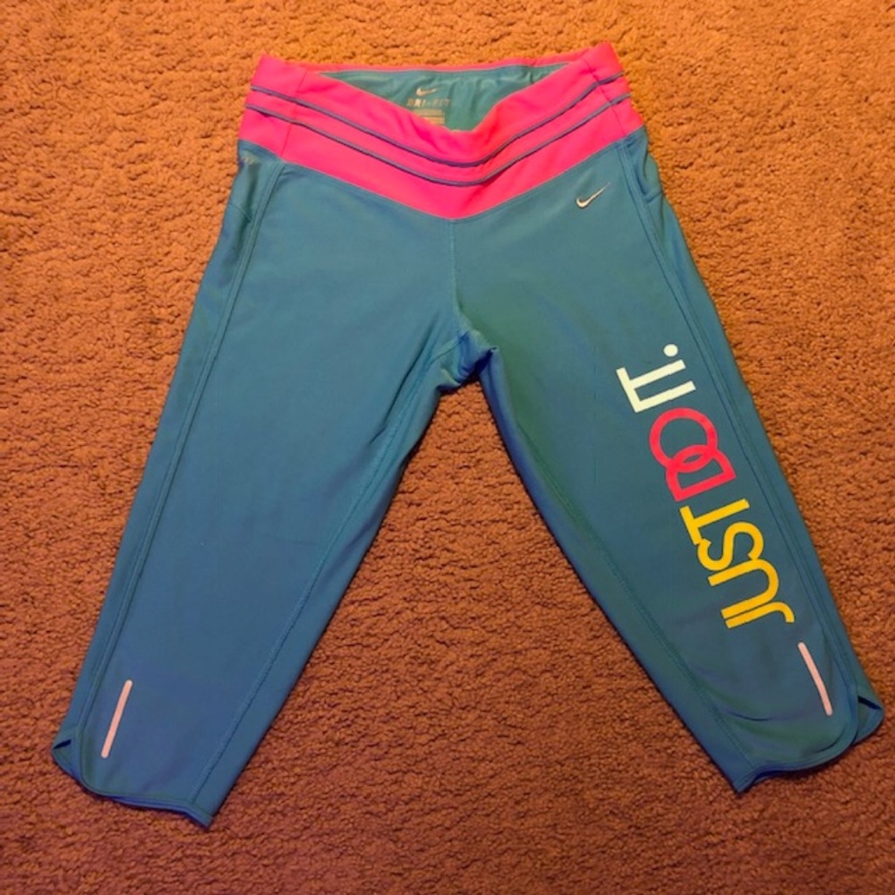 Nike Dri Fit Size Small Running Capri Leggings